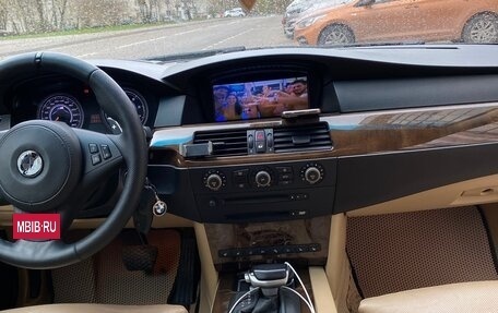 BMW 5 серия, 2005 год, 1 550 000 рублей, 10 фотография