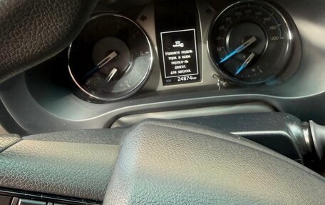 Toyota Hilux VIII, 2021 год, 5 900 000 рублей, 7 фотография