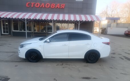 KIA Rio IV, 2019 год, 799 999 рублей, 3 фотография