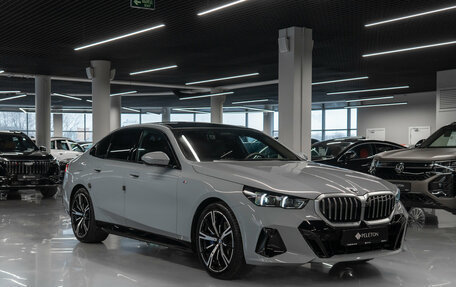 BMW 5 серия, 2025 год, 8 350 000 рублей, 2 фотография