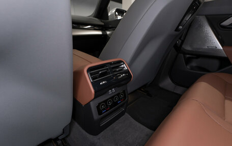 BMW 5 серия, 2025 год, 8 350 000 рублей, 15 фотография