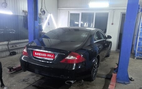Mercedes-Benz CLS, 2005 год, 1 100 000 рублей, 1 фотография