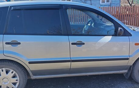 Ford Fusion I, 2005 год, 450 000 рублей, 10 фотография