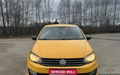 Volkswagen Polo VI (EU Market), 2017 год, 1 350 000 рублей, 1 фотография