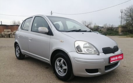 Toyota Vitz, 2003 год, 600 000 рублей, 1 фотография