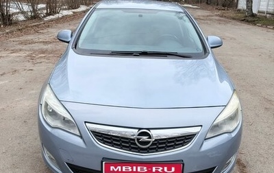 Opel Astra J, 2011 год, 750 000 рублей, 1 фотография