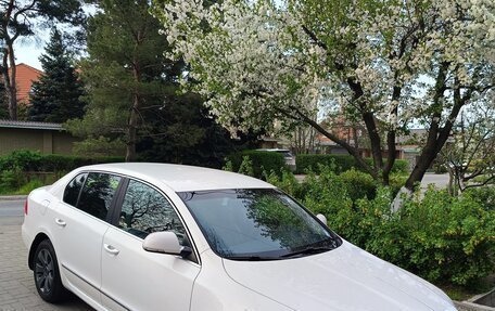 Skoda Superb III рестайлинг, 2012 год, 1 215 000 рублей, 1 фотография