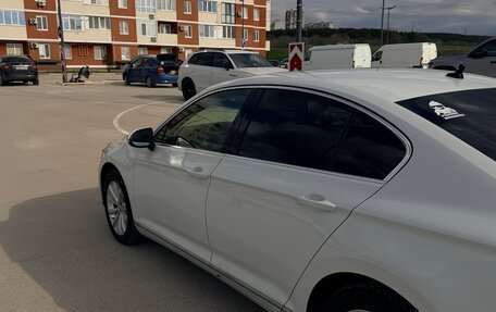 Volkswagen Passat B8 рестайлинг, 2016 год, 2 370 000 рублей, 11 фотография