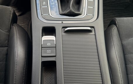 Volkswagen Passat B8 рестайлинг, 2016 год, 2 370 000 рублей, 8 фотография