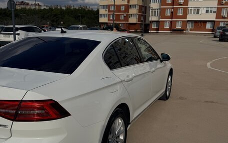 Volkswagen Passat B8 рестайлинг, 2016 год, 2 370 000 рублей, 12 фотография