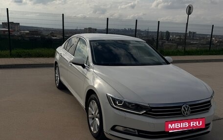 Volkswagen Passat B8 рестайлинг, 2016 год, 2 370 000 рублей, 13 фотография