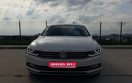 Volkswagen Passat B8 рестайлинг, 2016 год, 2 370 000 рублей, 14 фотография