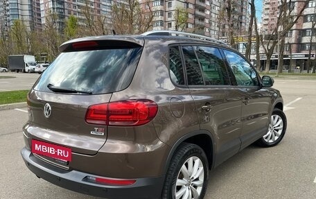 Volkswagen Tiguan I, 2016 год, 1 575 000 рублей, 4 фотография