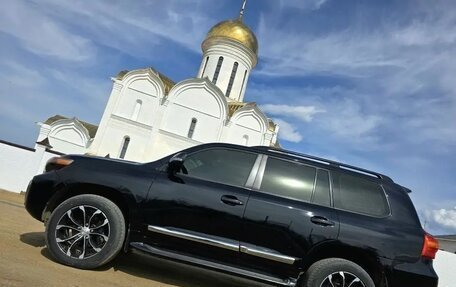 Toyota Land Cruiser 200, 2015 год, 3 950 000 рублей, 5 фотография