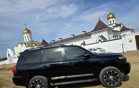 Toyota Land Cruiser 200, 2015 год, 3 950 000 рублей, 13 фотография