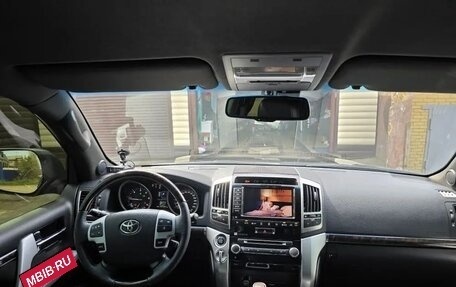 Toyota Land Cruiser 200, 2015 год, 3 950 000 рублей, 23 фотография