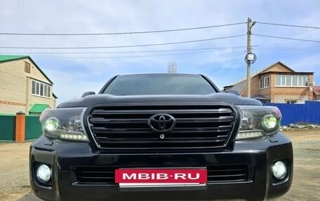 Toyota Land Cruiser 200, 2015 год, 3 950 000 рублей, 19 фотография