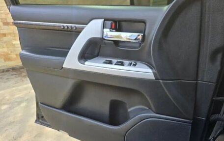 Toyota Land Cruiser 200, 2015 год, 3 950 000 рублей, 37 фотография