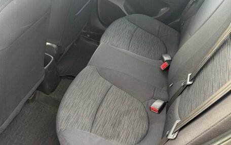 Hyundai Solaris II рестайлинг, 2015 год, 720 000 рублей, 13 фотография