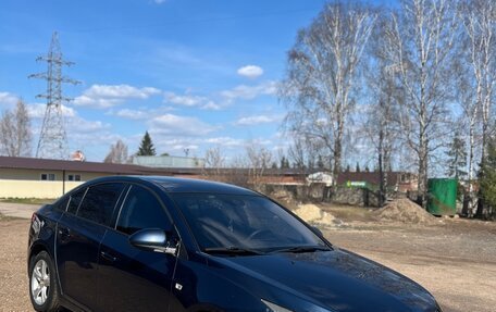 Chevrolet Cruze II, 2012 год, 680 000 рублей, 3 фотография