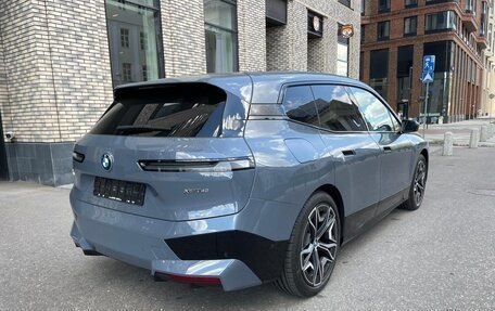 BMW iX, 2022 год, 5 800 000 рублей, 8 фотография