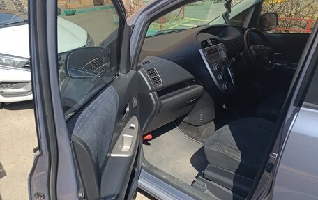 Toyota Ractis I, 2009 год, 800 000 рублей, 12 фотография