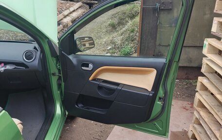 Ford Fiesta, 2008 год, 390 000 рублей, 17 фотография