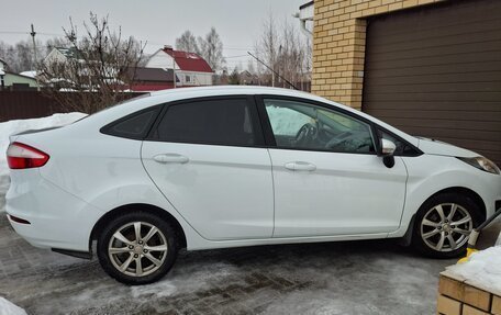 Ford Fiesta, 2015 год, 860 000 рублей, 5 фотография