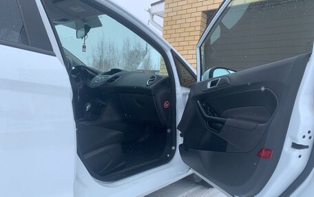 Ford Fiesta, 2015 год, 860 000 рублей, 14 фотография