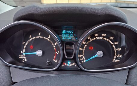 Ford Fiesta, 2015 год, 860 000 рублей, 10 фотография