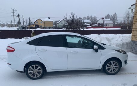 Ford Fiesta, 2015 год, 860 000 рублей, 11 фотография