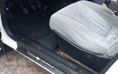 Chevrolet Niva I рестайлинг, 2003 год, 300 000 рублей, 5 фотография