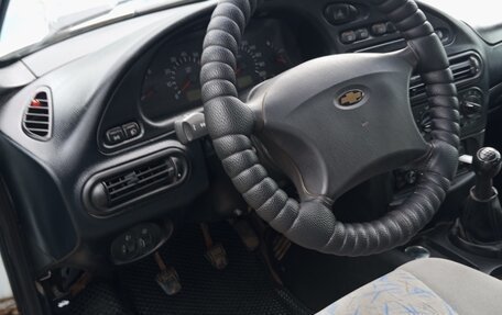 Chevrolet Niva I рестайлинг, 2003 год, 300 000 рублей, 6 фотография