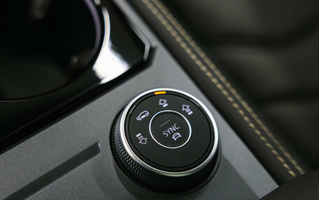 Volkswagen Touareg III, 2025 год, 8 400 000 рублей, 26 фотография