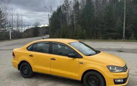 Volkswagen Polo VI (EU Market), 2017 год, 1 350 000 рублей, 3 фотография