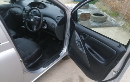 Toyota Vitz, 2003 год, 600 000 рублей, 5 фотография