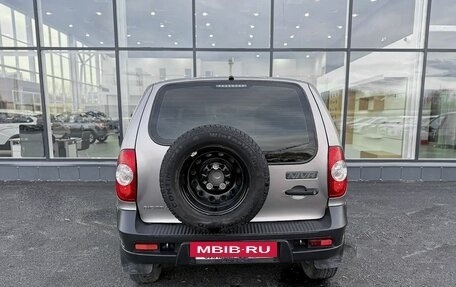 Chevrolet Niva I рестайлинг, 2018 год, 700 000 рублей, 4 фотография