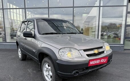 Chevrolet Niva I рестайлинг, 2018 год, 700 000 рублей, 5 фотография