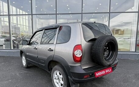 Chevrolet Niva I рестайлинг, 2018 год, 700 000 рублей, 6 фотография