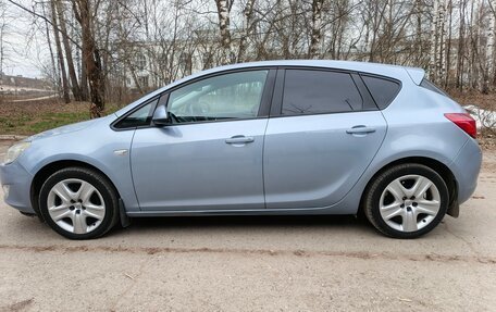 Opel Astra J, 2011 год, 750 000 рублей, 7 фотография