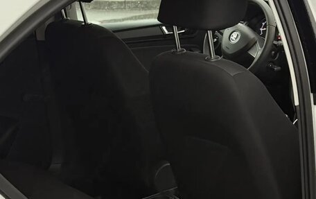 Skoda Rapid I, 2018 год, 1 100 000 рублей, 14 фотография