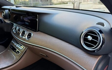 Mercedes-Benz E-Класс, 2022 год, 4 837 000 рублей, 19 фотография