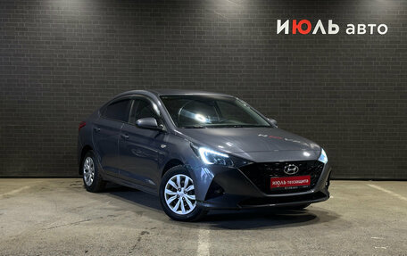 Hyundai Solaris II рестайлинг, 2021 год, 1 580 000 рублей, 3 фотография