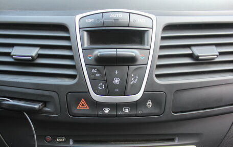 Renault Laguna III рестайлинг, 2009 год, 667 000 рублей, 24 фотография