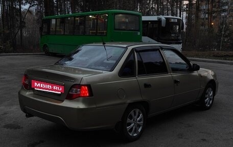 Daewoo Nexia I рестайлинг, 2011 год, 250 000 рублей, 2 фотография