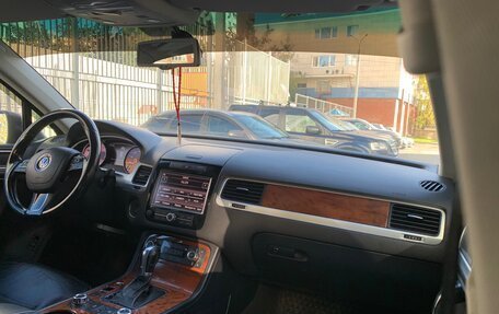 Volkswagen Touareg III, 2010 год, 1 800 000 рублей, 7 фотография