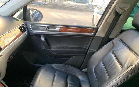 Volkswagen Touareg III, 2010 год, 1 800 000 рублей, 15 фотография
