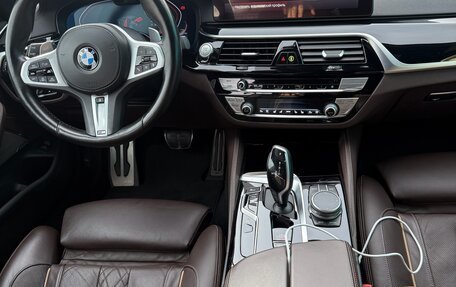 BMW 5 серия, 2021 год, 4 900 000 рублей, 18 фотография