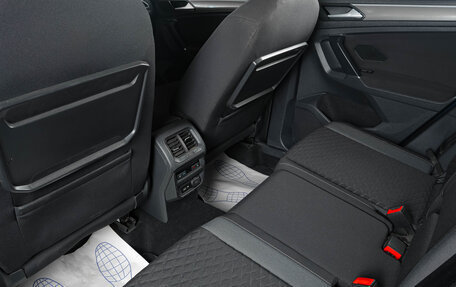 Volkswagen Tiguan II, 2018 год, 2 990 000 рублей, 8 фотография