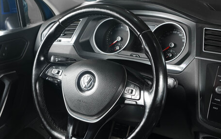 Volkswagen Tiguan II, 2018 год, 2 990 000 рублей, 11 фотография